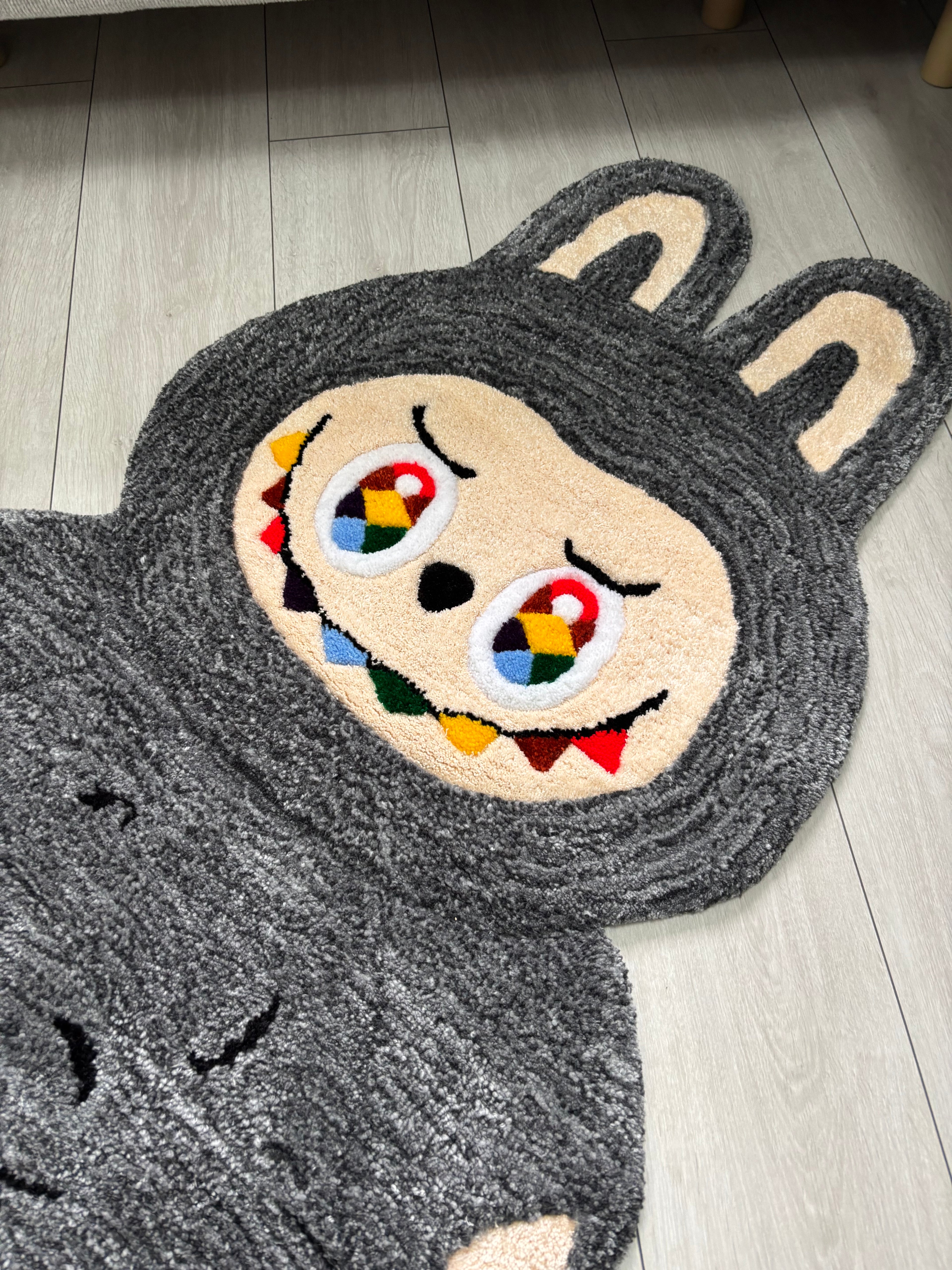 PuffRug - El Yapımı Tufting Halı "Rainbow Labub"